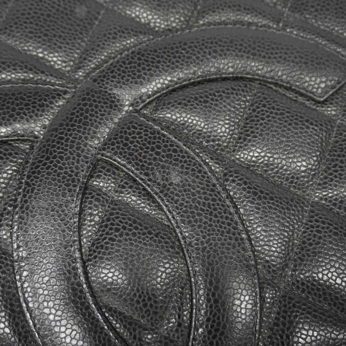 Chanel Tote Bag Reissue Caviar Leather Black Gold — view 7