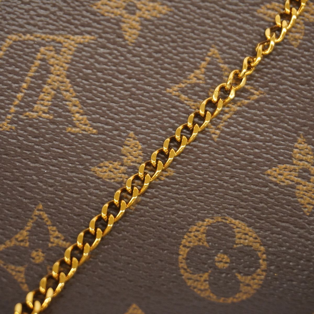 Louis Vuitton Pouch Monogram Mini Pochette Accessoires Brown — view 7