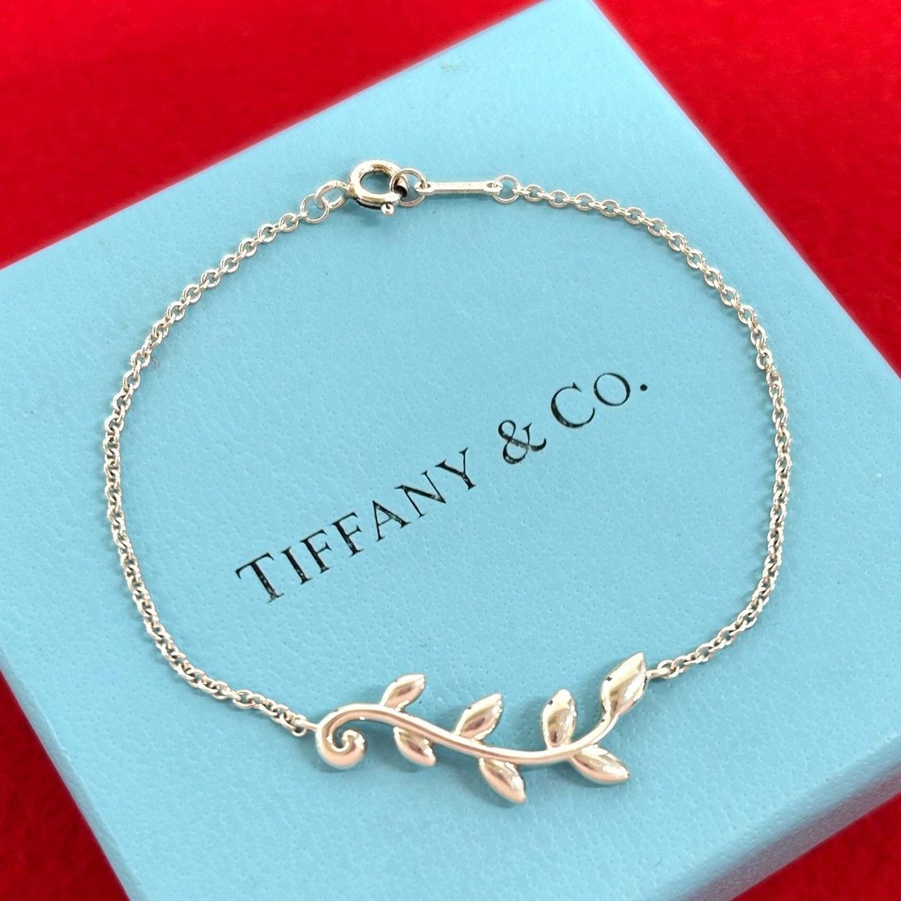 Tiffany & Co Vintage Leaf Bracelet 925 Sterling Silver Chain Bangle