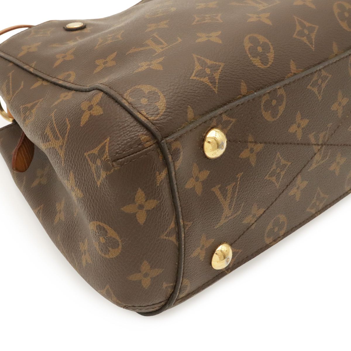 Louis Vuitton Monogram Montaigne BB 2-Way Shoulder Bag — view 3