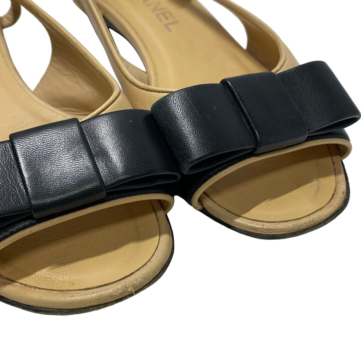 Chanel Sandals C Beige Black Ribbon Leather — view 8