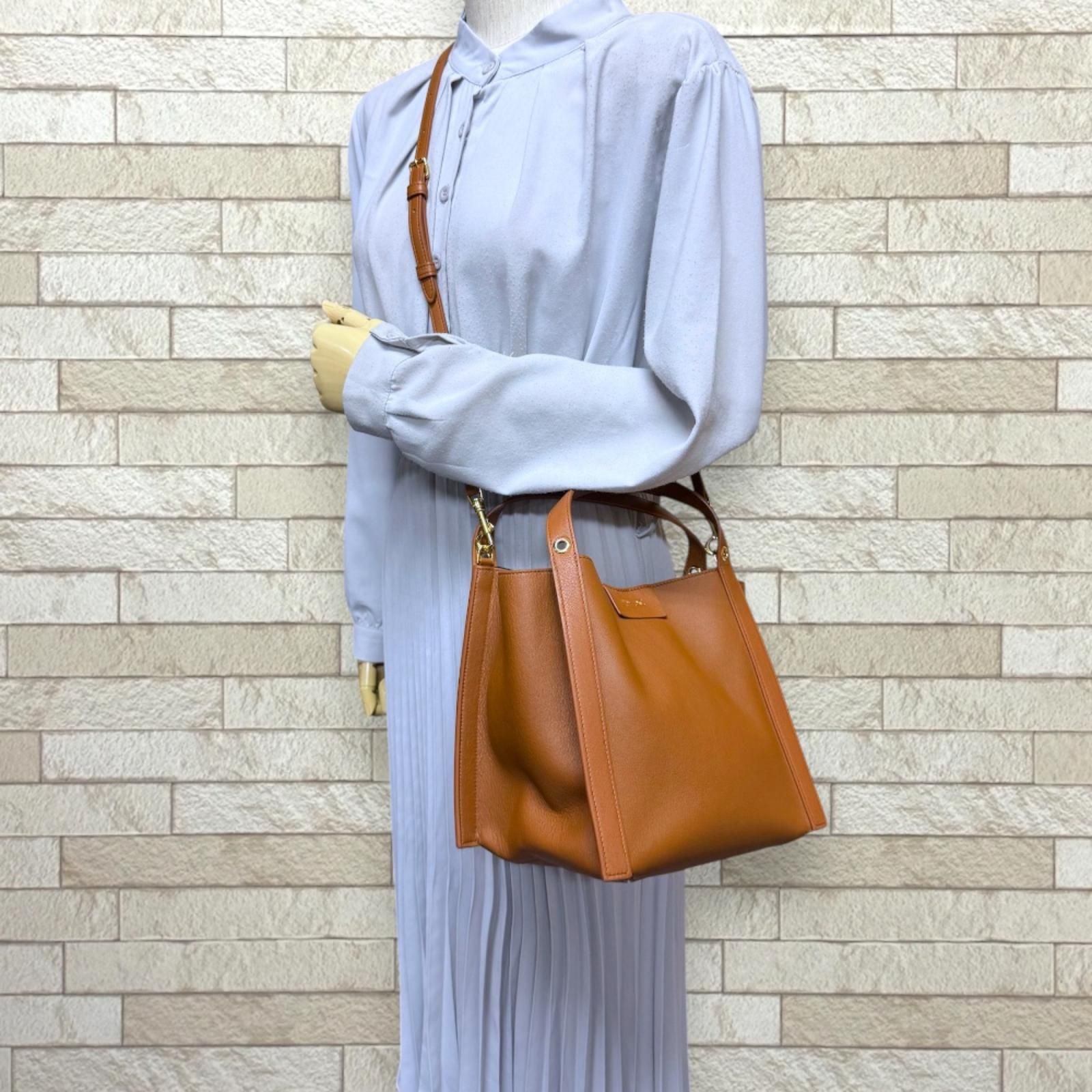 Celine Small Cubo Shoulder Bag Brown — view 2