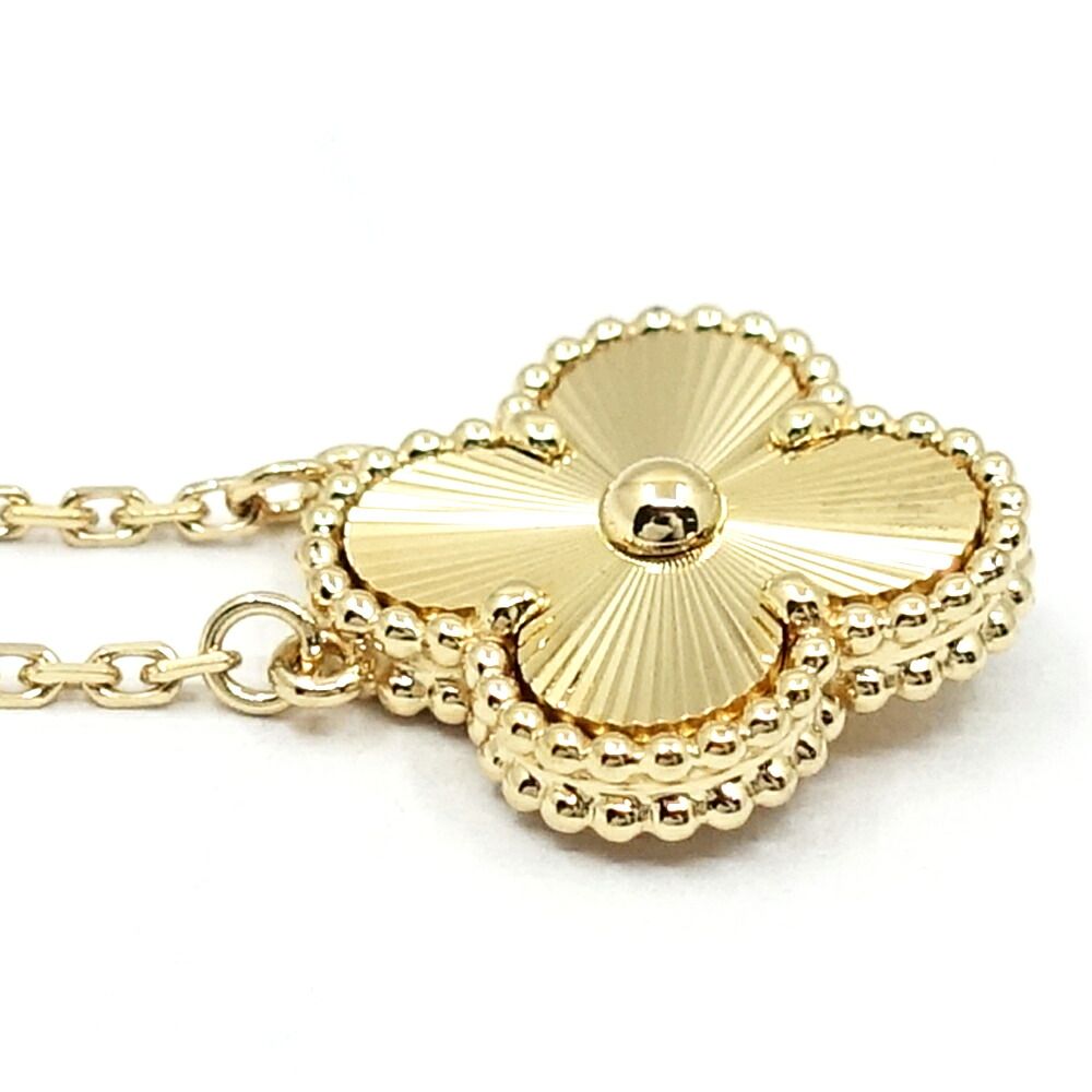 Van Cleef & Arpels 18k Yellow Gold Vintage Alhambra Guilloche — view 6