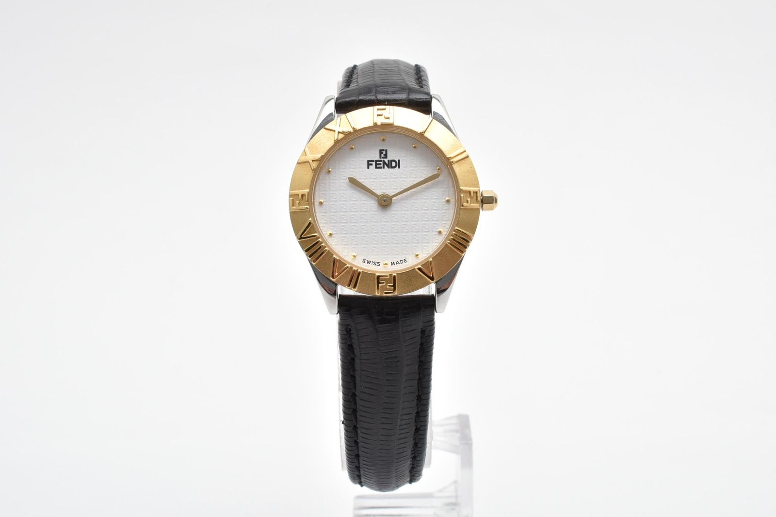 Fendi Orologi Quartz Watch White Dial Gold Plated Plate Leather Strap 25.8 — view 4
