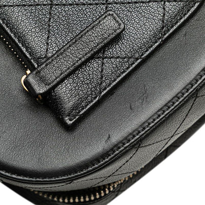 Chanel CC Logo 2-Way Shoulder Bag Black Calfskin — view 5
