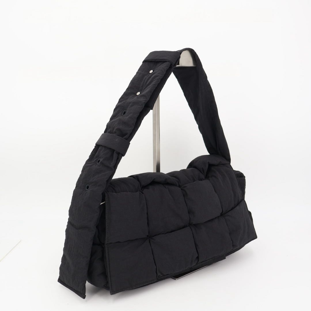 Bottega Veneta Shoulder Bag Medium Padded Cassette Patted Maxi Intre