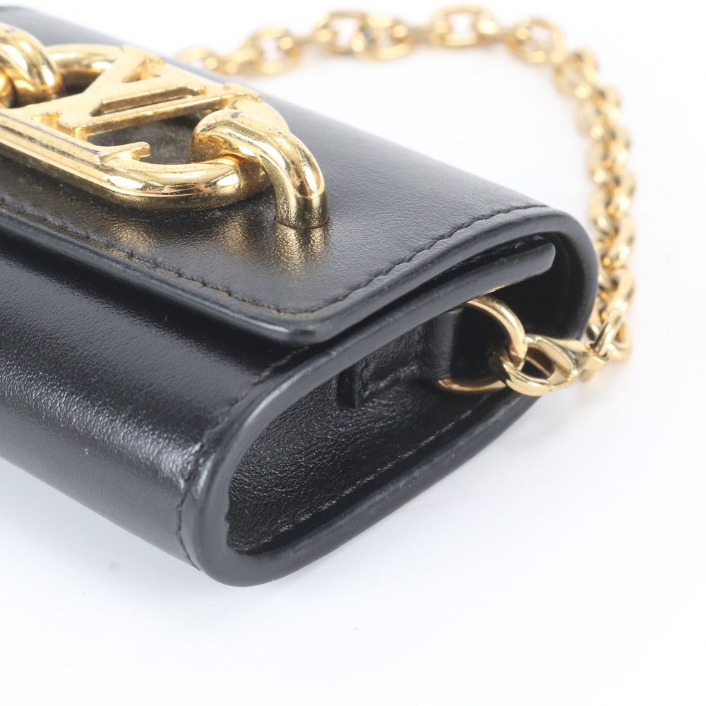 Louis Vuitton Bijou Sac Earphones Holder LV Link Case Airpods Pouch — view 3