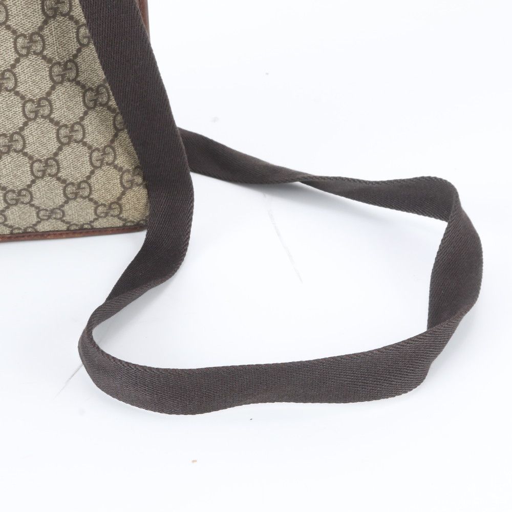 Gucci GG Supreme Leather Shoulder Bag Crossbody Messenger Business — view 2