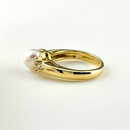 Tiffany & Co Pearl Yellow Gold Ring Pave Diamond — view 4