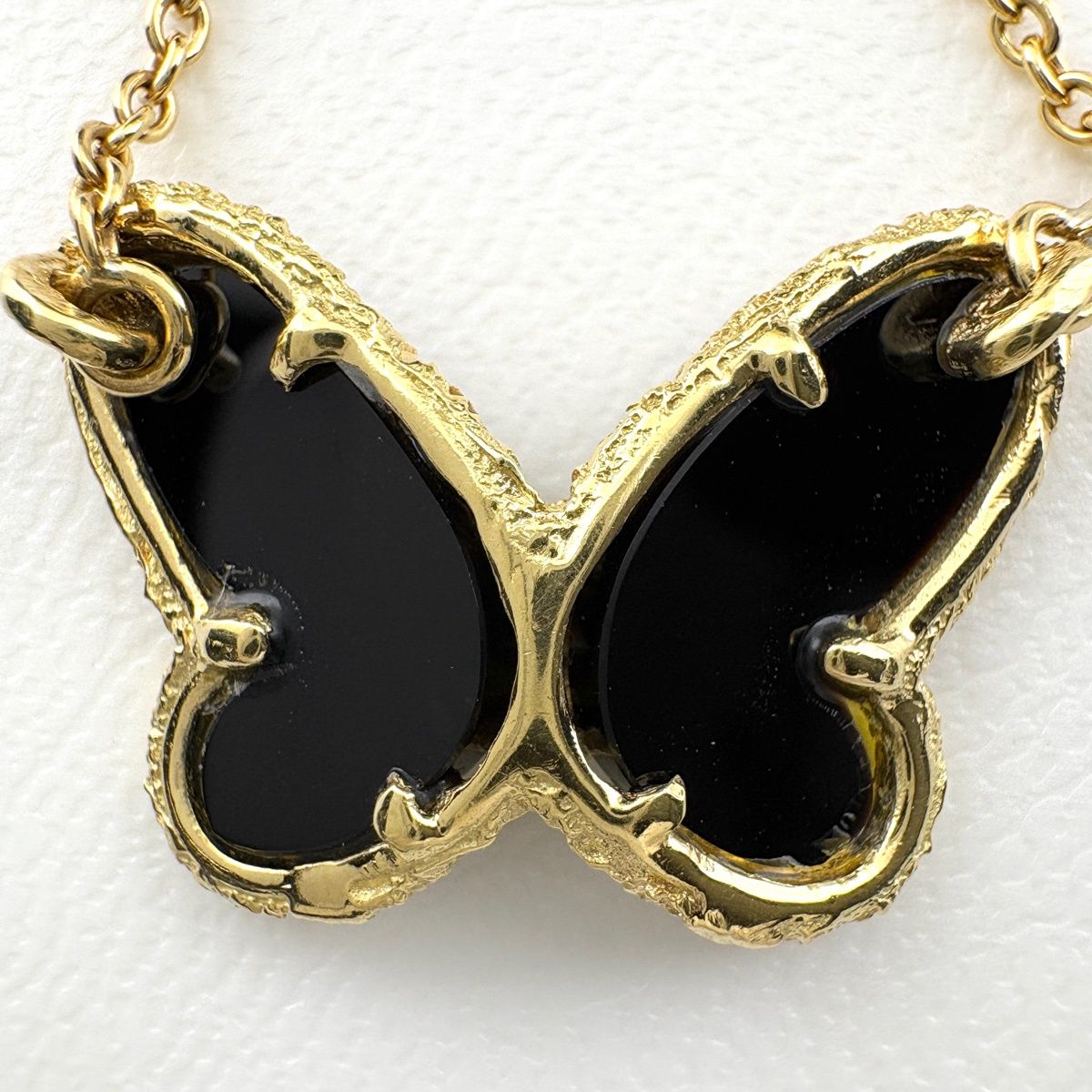 Van Cleef & Arpels Onyx Papillon Yellow Gold Pendant Pave Diamond Butterfly — view 3