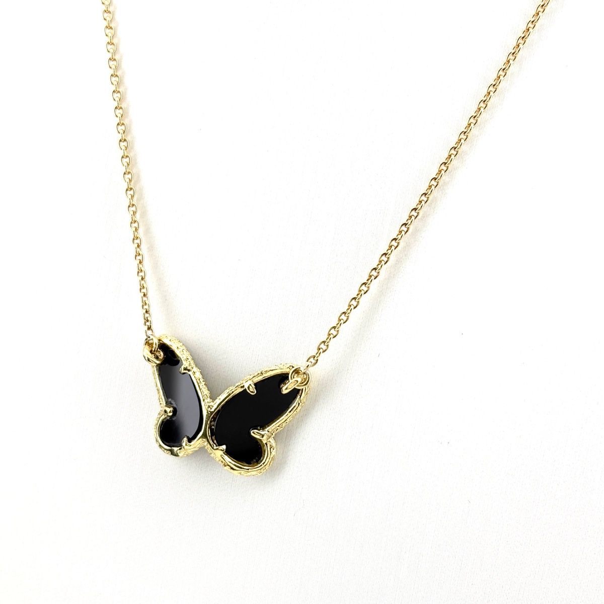 Van Cleef & Arpels Onyx Papillon Yellow Gold Pendant Pave Diamond Butterfly — view 4