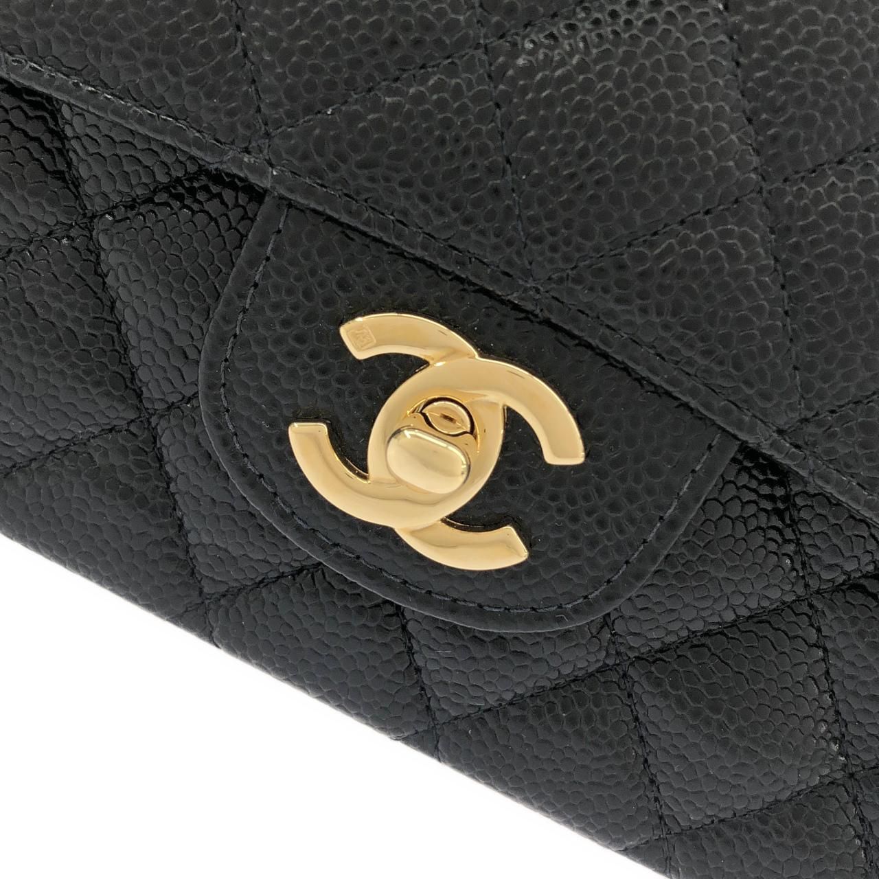 Chanel Vintage Shoulder Bag — view 5