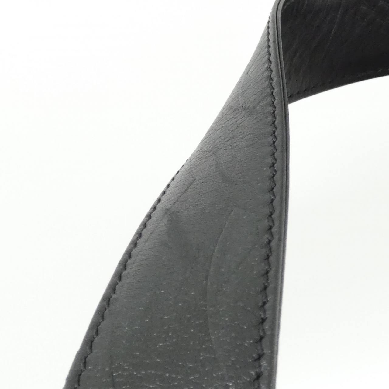 Chanel Vintage Bag Handbag Black — view 7