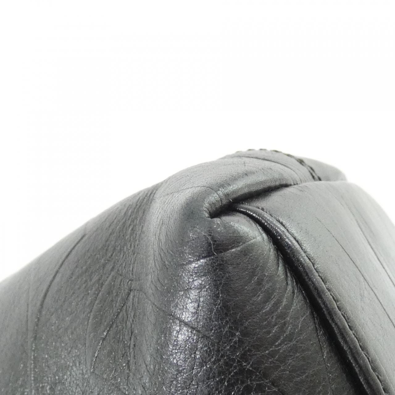 Chanel Vintage Bag Handbag Black — view 3