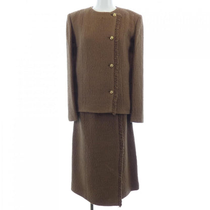Chanel Vintage Suit Brown