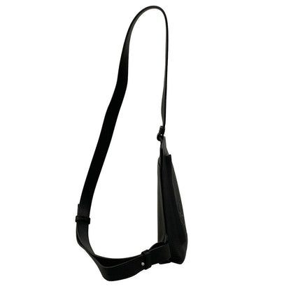 Loewe Shoulder Bag Vertical T Pocket Black — view 2