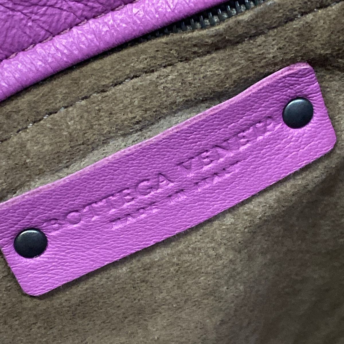 Bottega Veneta Handbag Medium Garda Bag Purple Leather — view 8
