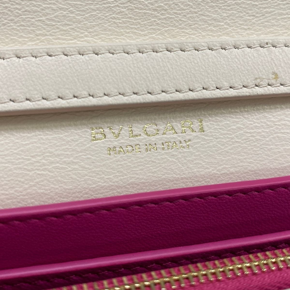 Bvlgari Wallet Infinitum Ivory Chain Embossed Processing Removable Strap — view 6