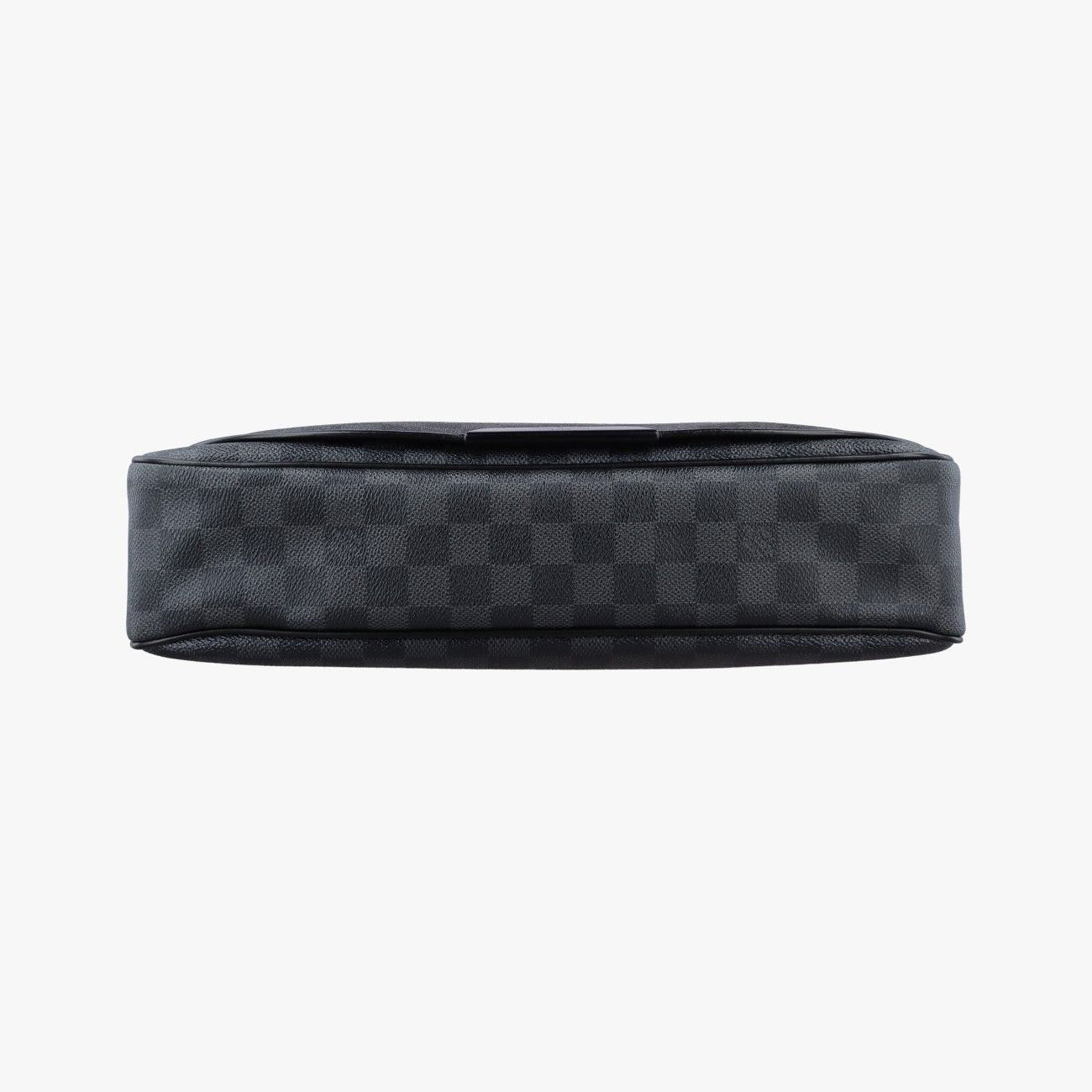 Louis Vuitton Daniel GM Noir Damier Graphite — view 3