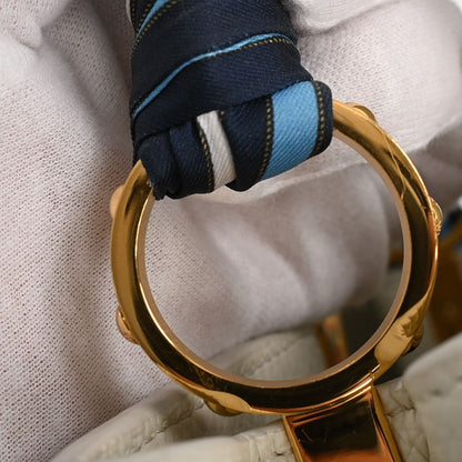 Louis Vuitton Handbag Capucines BB — view 8
