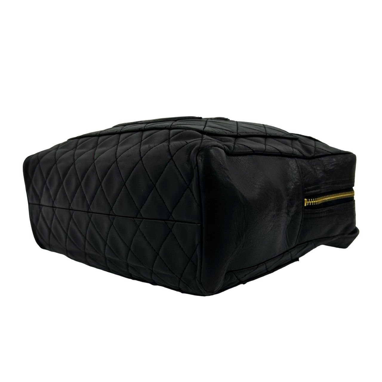 Chanel Vintage Quilted CC Logo Lambskin Leather Handbag Black — view 8