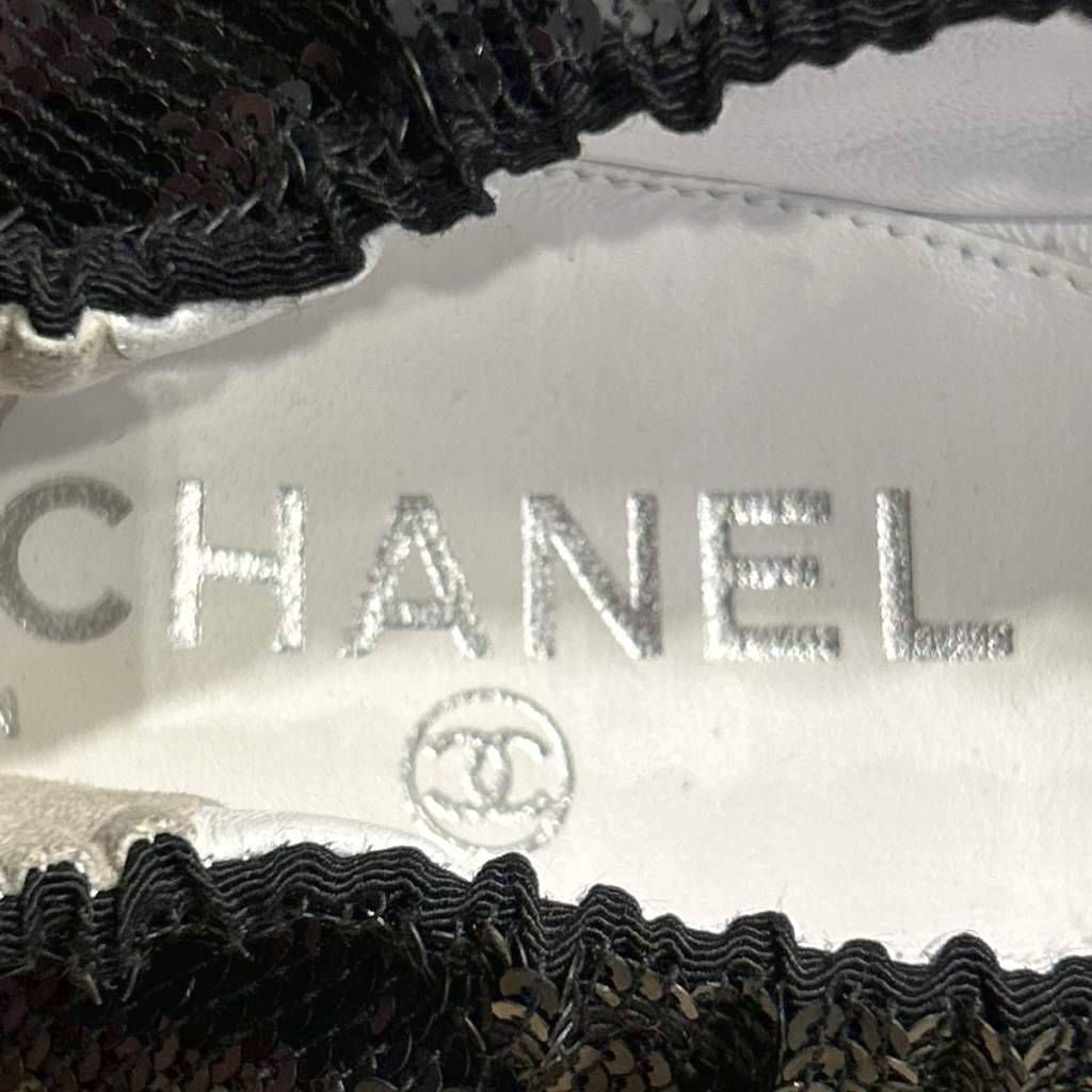 Chanel Camellia Flat Shoes Pumps Sequins Black — view 8