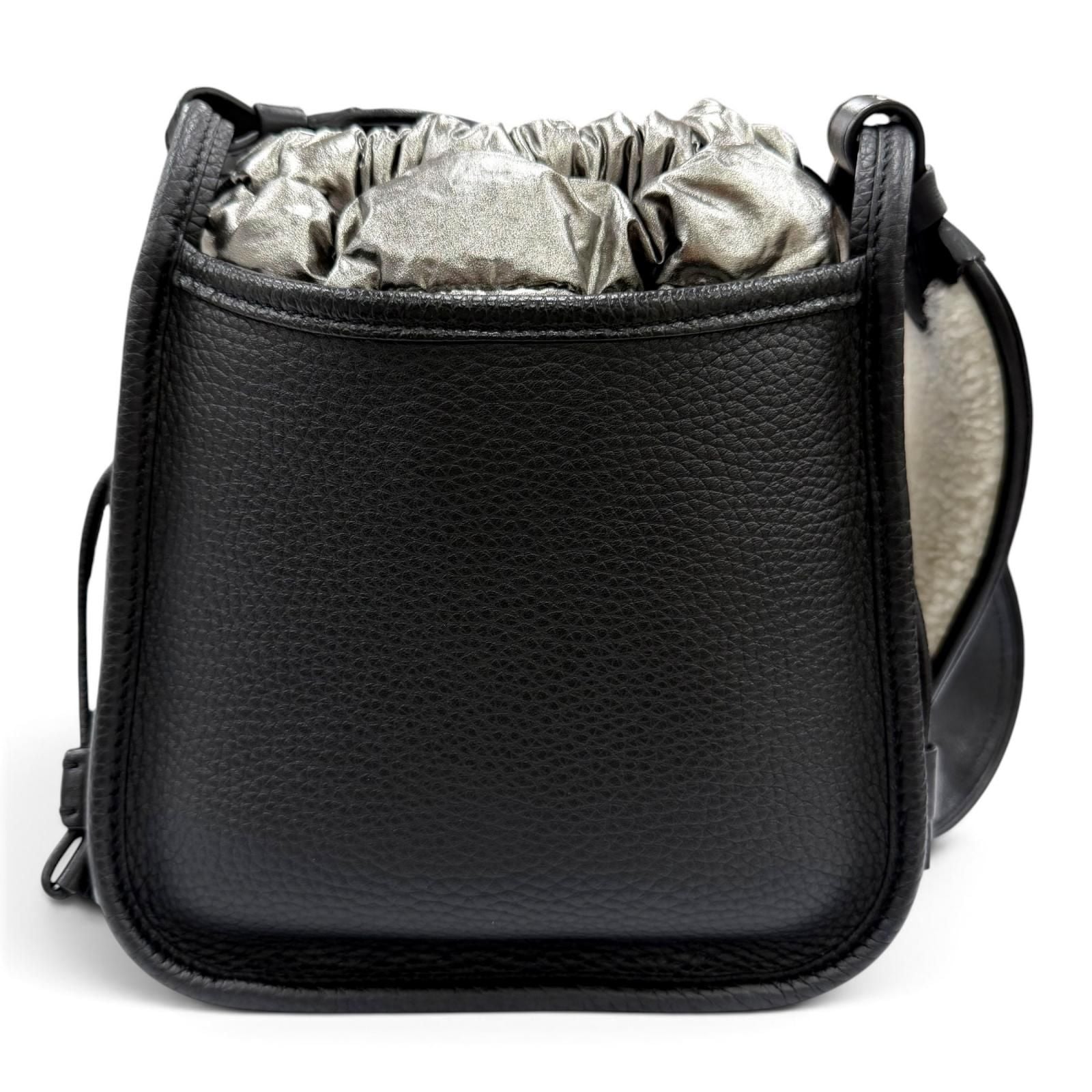 Moncler Lanier PM Shoulder Bag Logo Patch Fleece Leather Black — view 4