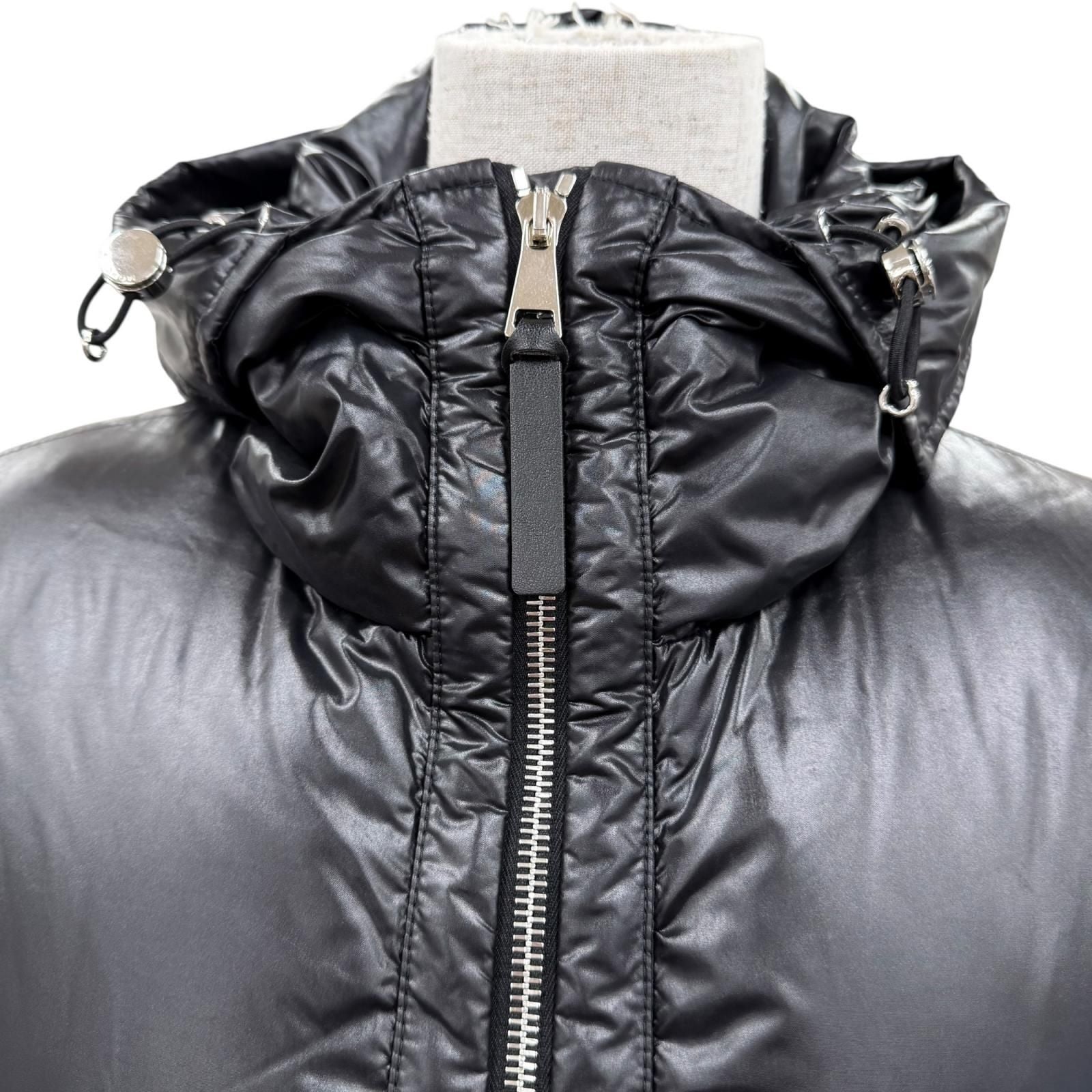 Moncler Genius 2 Patricia Logo Patch Hooded Down Coat Black Beige 00 — view 2