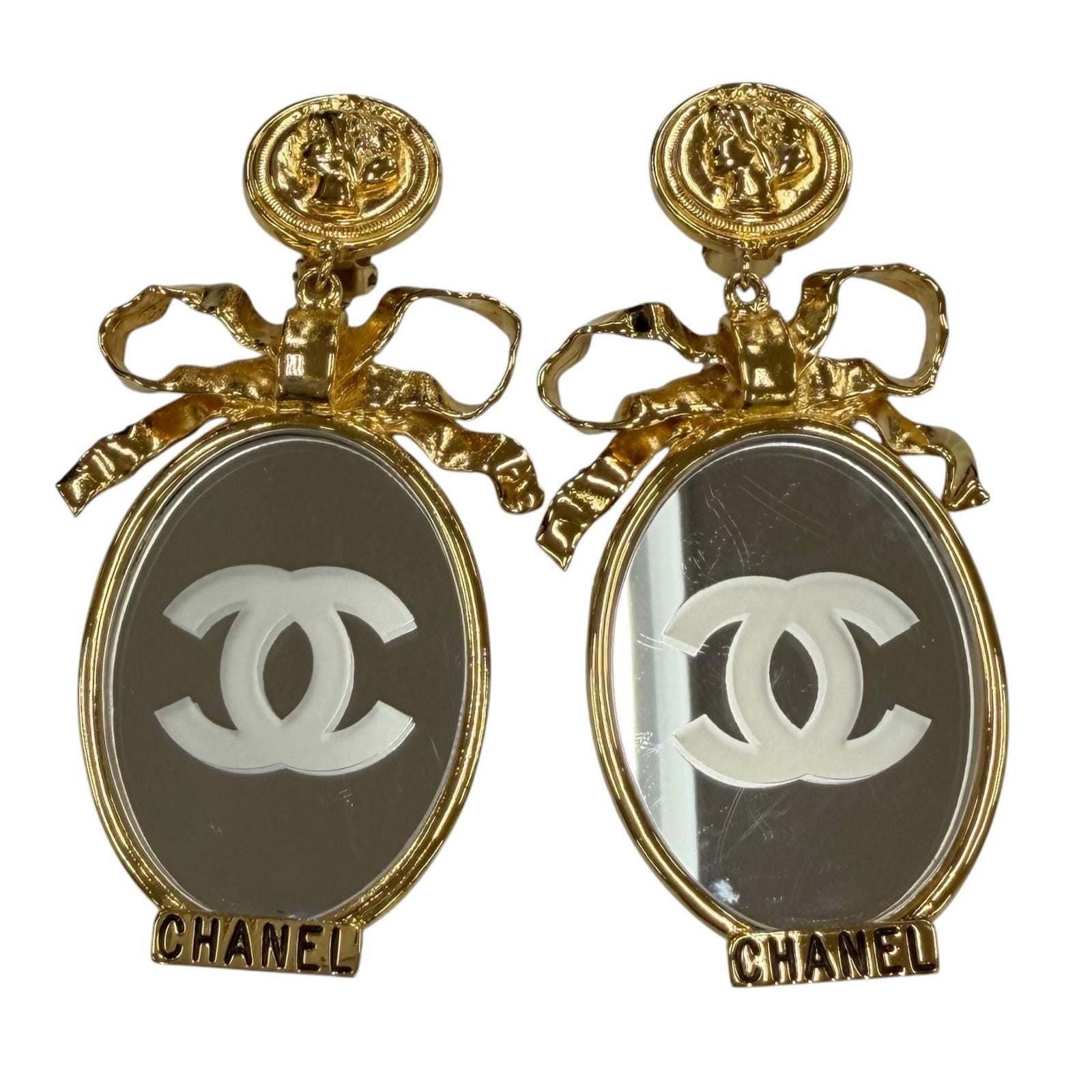 Chanel Vintage Metal CC Logo Ribbon Mirror Earrings Gold