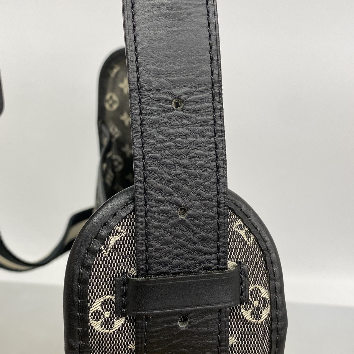 Louis Vuitton Shoulder Bag Monogram Mini Besace Marie Kate Noir — view 8