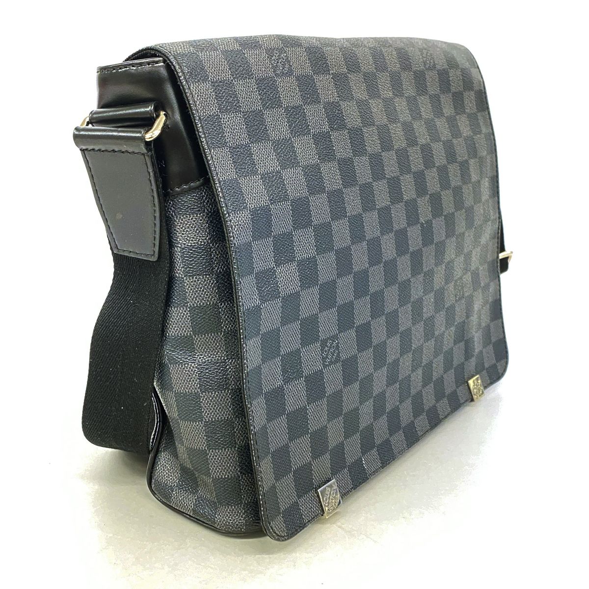 Louis Vuitton Shoulder Bag Damier Graphite District Mmnm Black — view 2