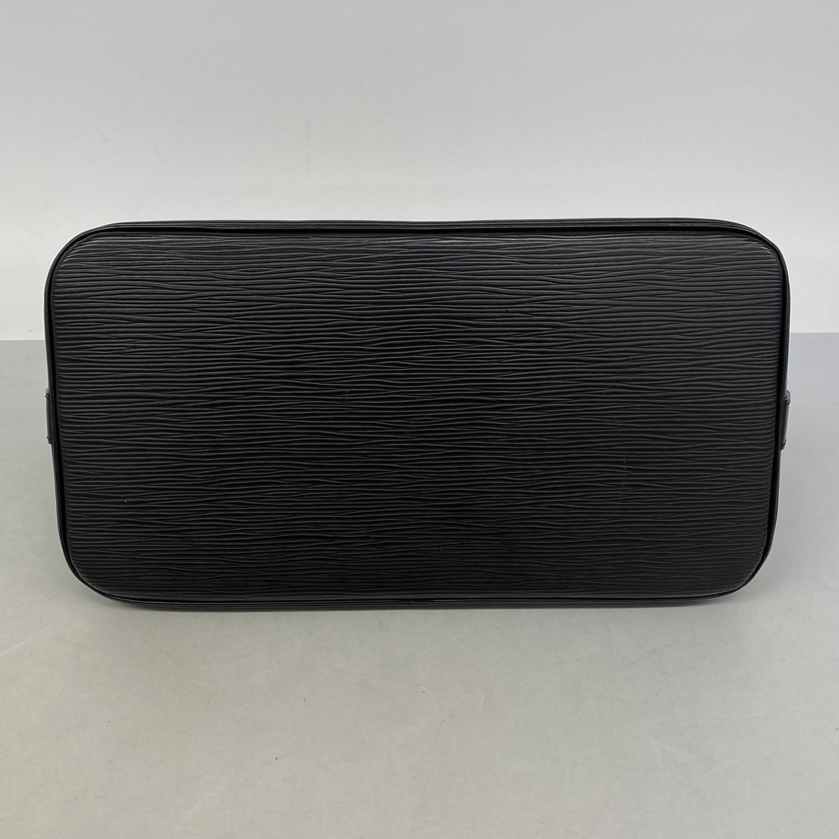 Louis Vuitton Handbag Epi Alma Noir 2-Way Bag — view 3