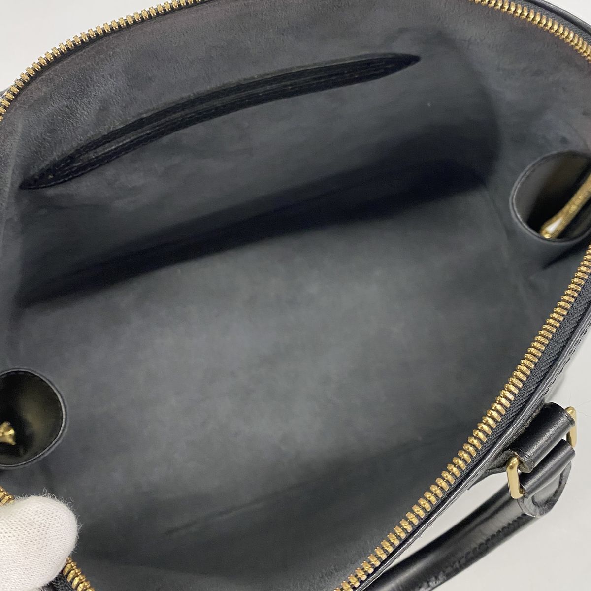 Louis Vuitton Handbag Epi Alma Noir 2-Way Bag — view 4