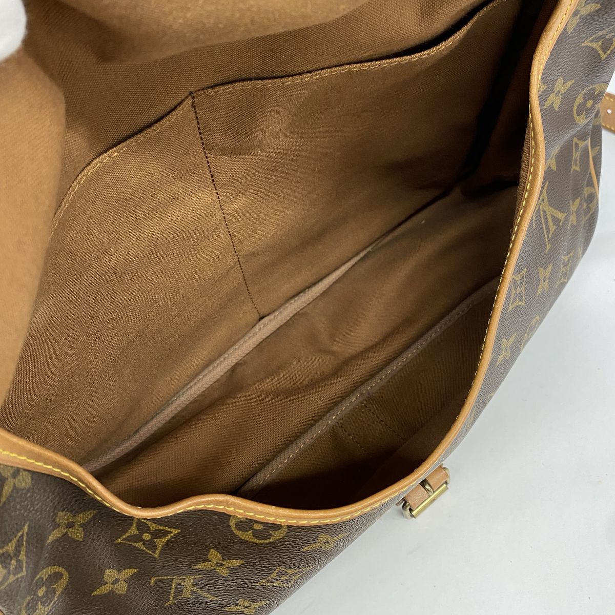 Louis Vuitton Shoulder Bag Monogram Saumur 35 Brown — view 4