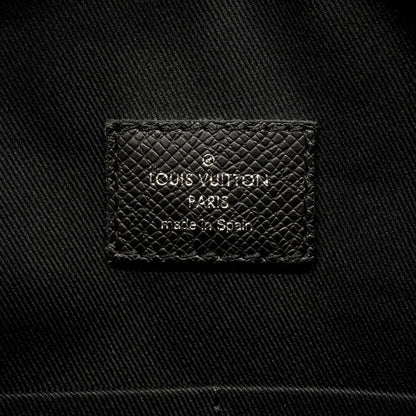 Louis Vuitton Shoulder Bag Taiga Anton Messenger MM Ardoise — view 5