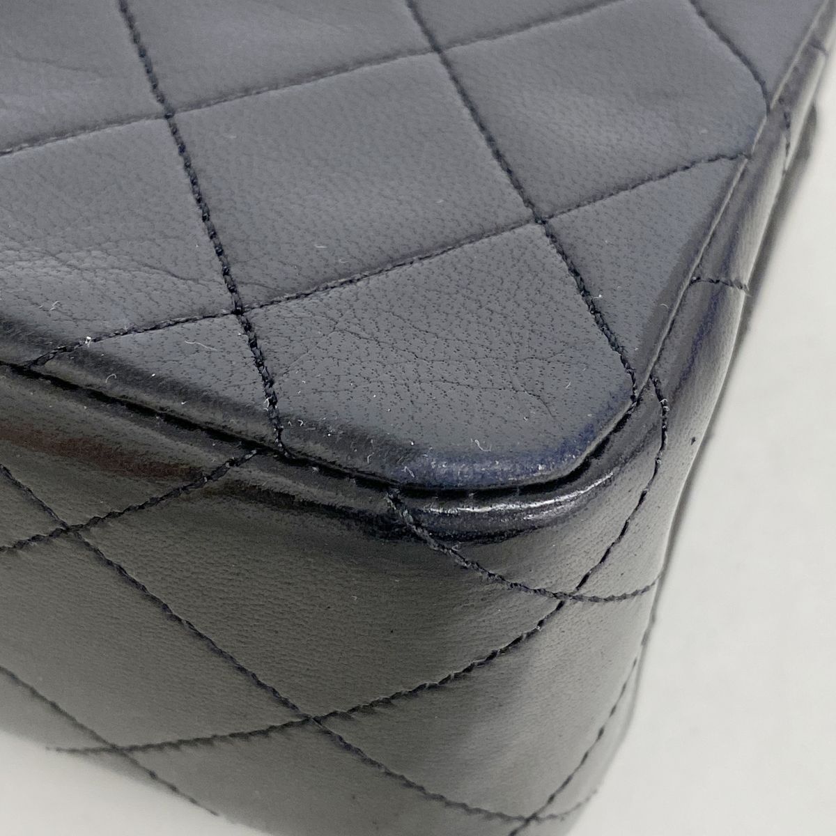 Chanel Shoulder Bag Mini Quilted Lambskin Black Gold — view 7