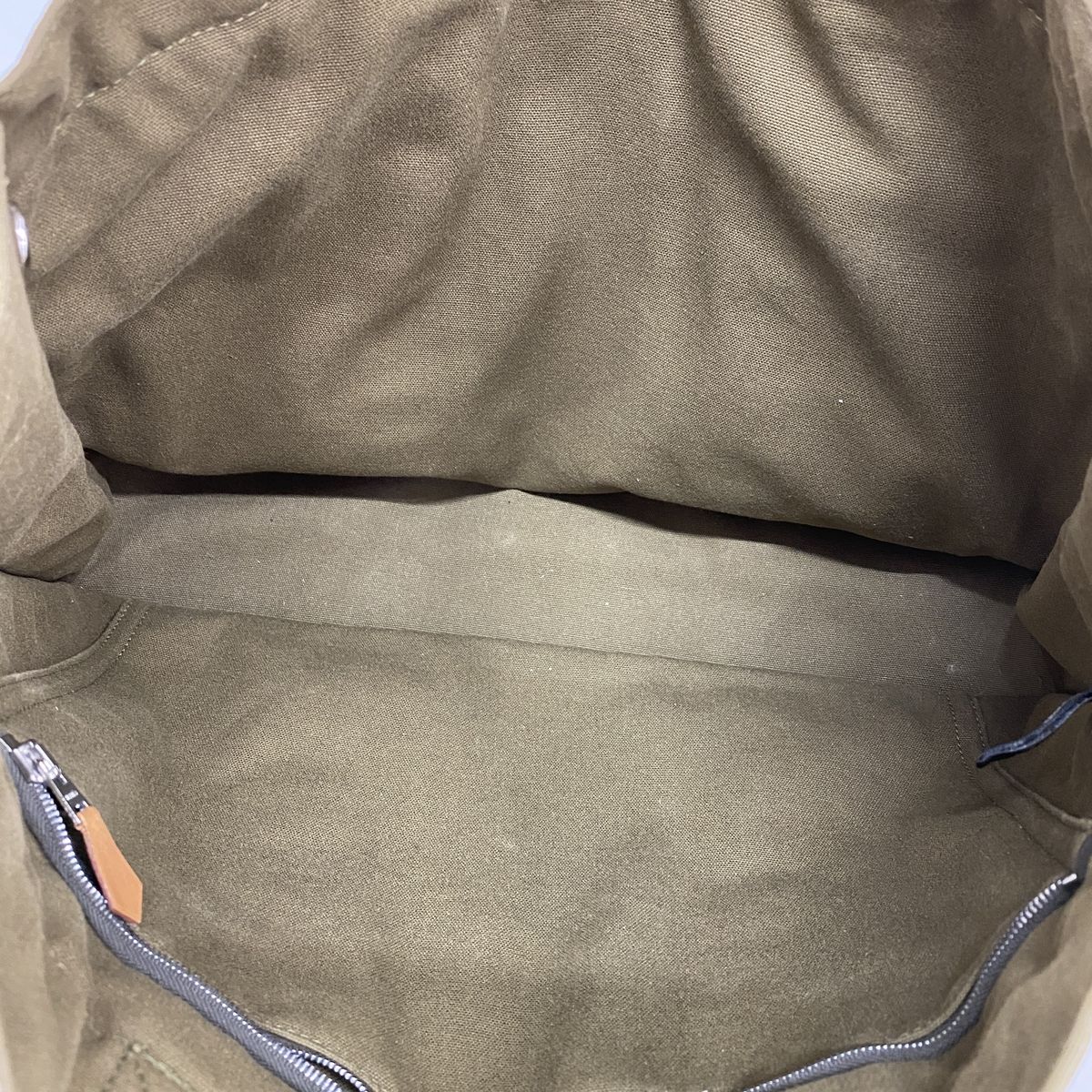 Hermes Tote Bag Fourre Tout MM Canvas Khaki Silver — view 4