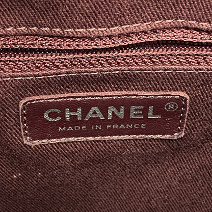 Chanel Chain Tote Bag V-stitch Patent Leather Black Silver — view 5