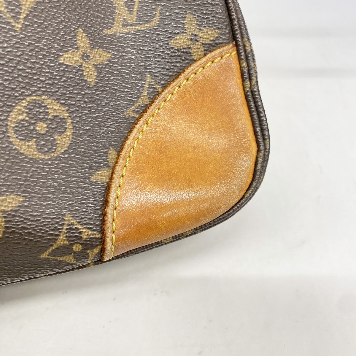 Louis Vuitton Shoulder Bag Monogram Boulogne 30 Brown — view 8