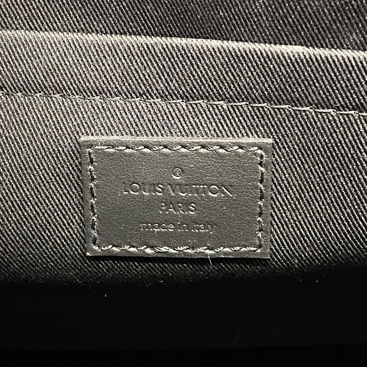 Louis Vuitton Tote Bag Taurillon Sac Plat Black 2-Way — view 5