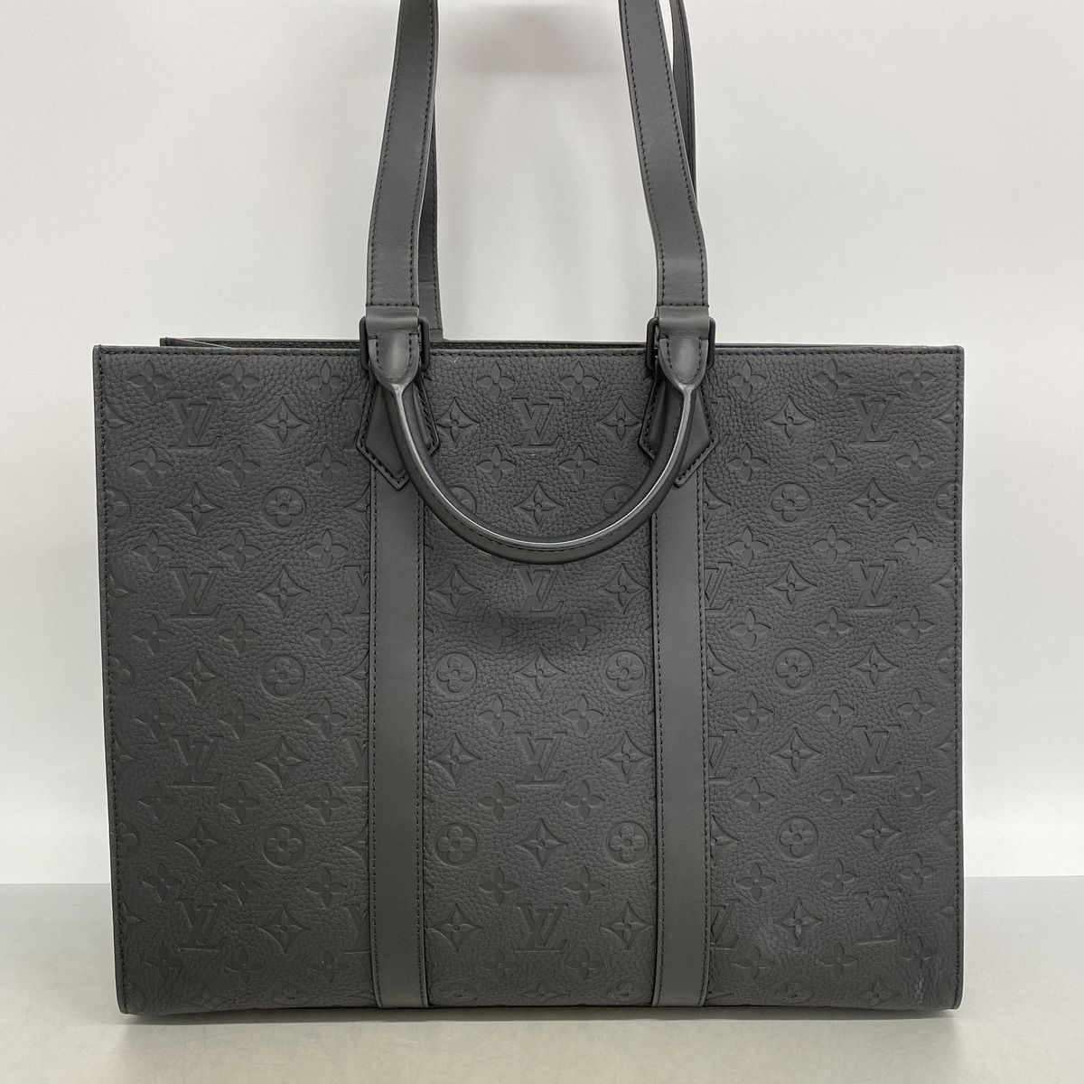 Louis Vuitton Tote Bag Taurillon Sac Plat Black 2-Way — view 7