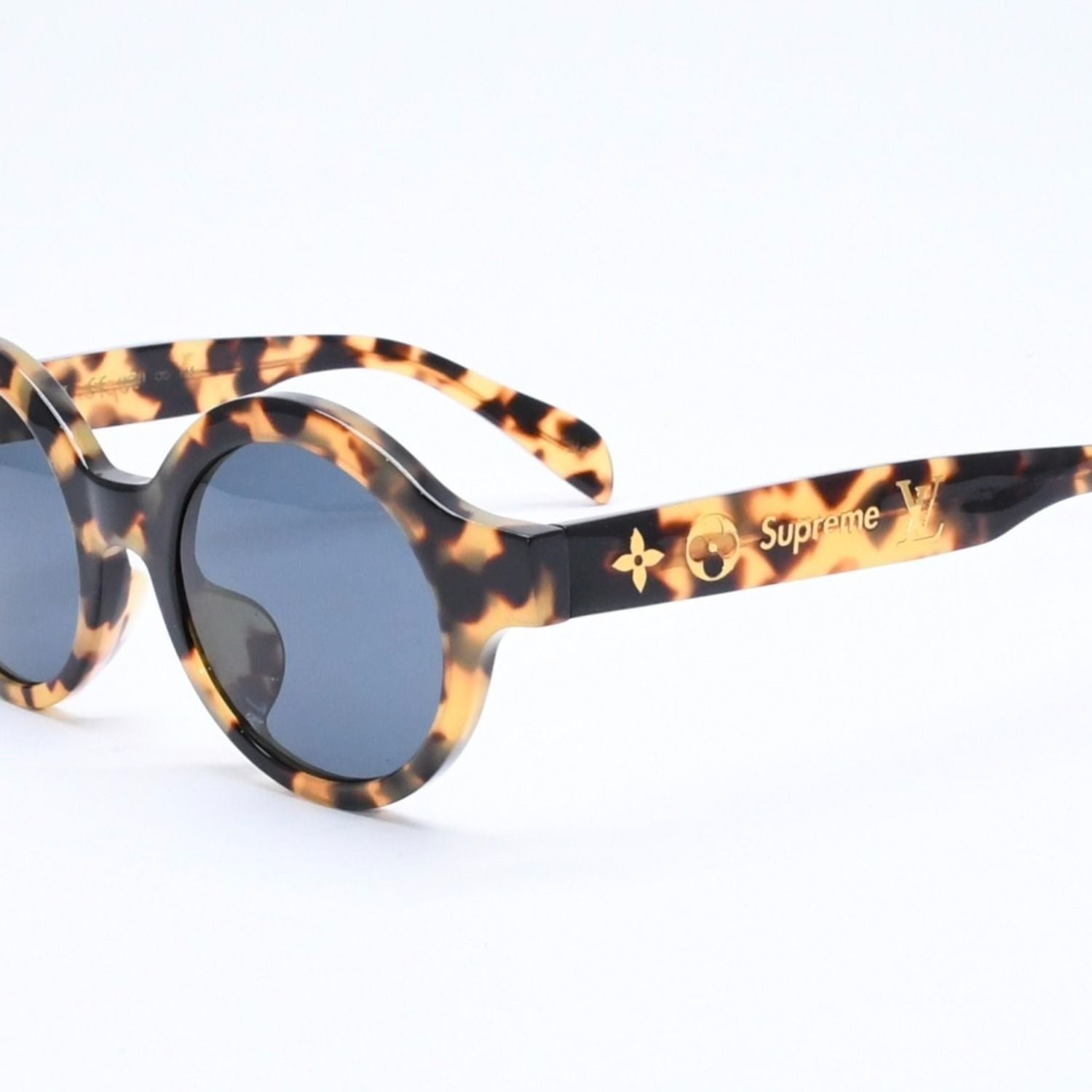 Louis Vuitton Supreme Downtown Sunglasses Tortoiseshell Eyewear — view 3