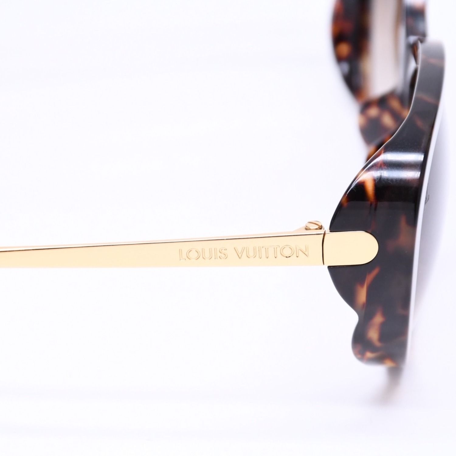 Louis Vuitton LV Blue Bell Sunglasses Eyewear Tortoiseshell Color Gold — view 8