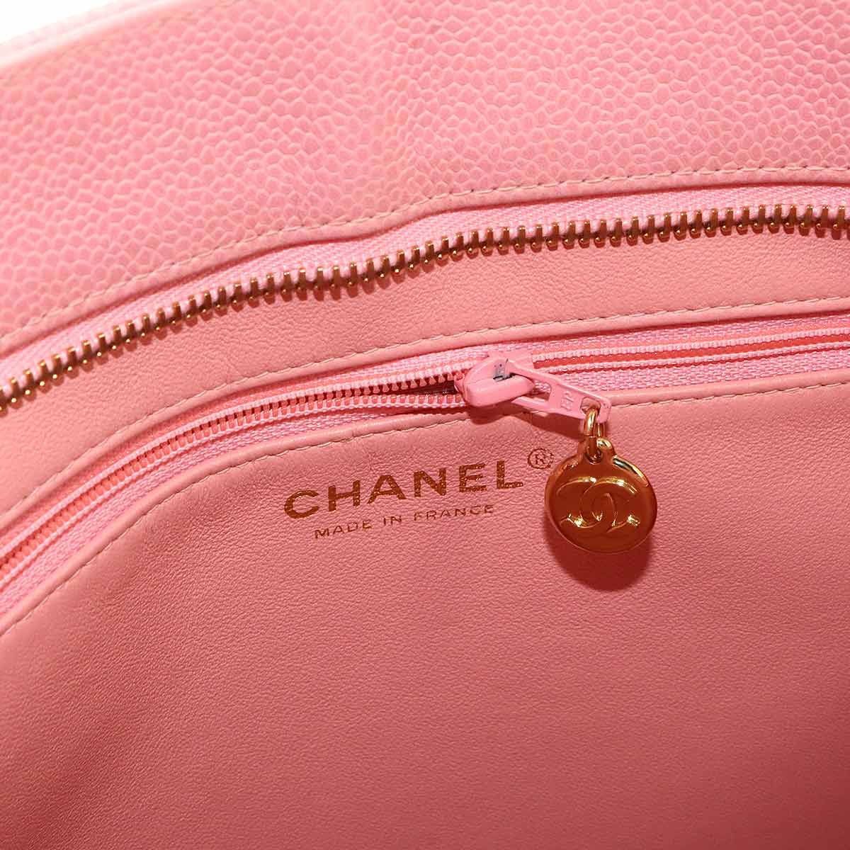Chanel Reissue Tote Bag Caviar Leather Pink Gold Vintage Medallion — view 8