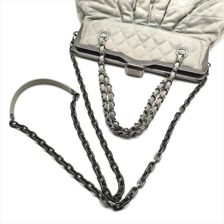 Chanel Chain Shoulder Bag CC Logo Kiss Lock 2-Way Suede Diver Nylon Gray — view 7