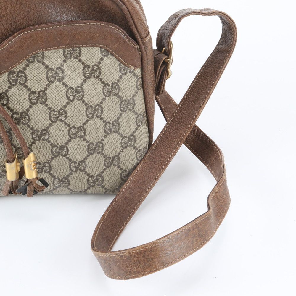 Gucci Vintage GG Supreme Leather Shoulder Bag Crossbody Hand — view 2