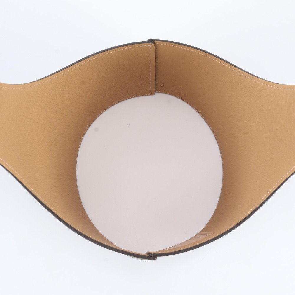 Louis Vuitton Monogram Object Nomade Floral Pot Leather Flower Pot Interior — view 8