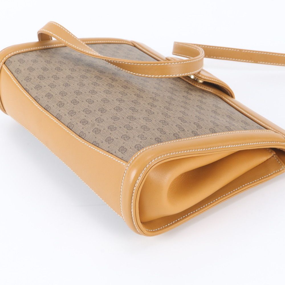 Gucci Micro GG Leather Shoulder Bag — view 4