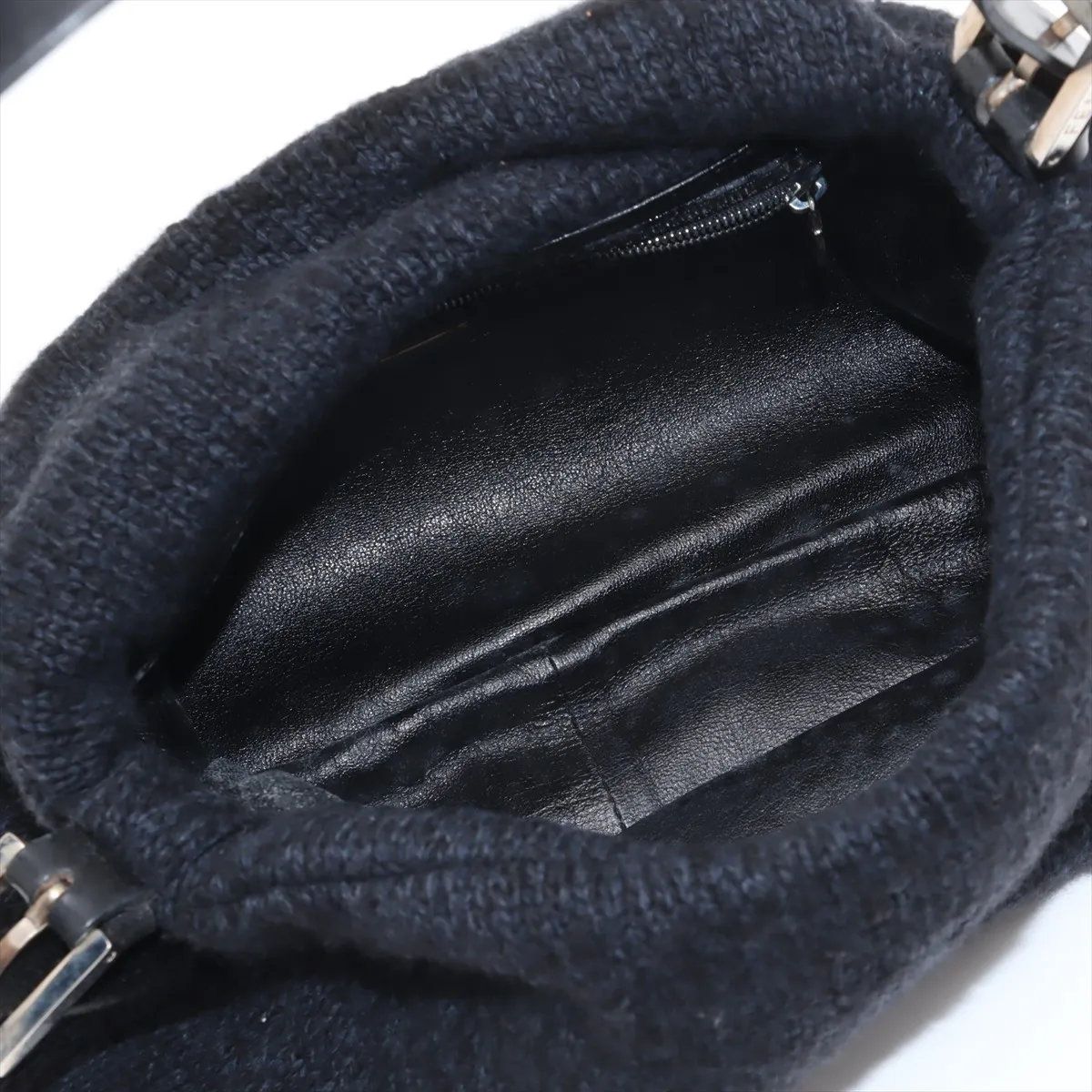 Fendi Mamma Baguette Bucket Leather Shoulder Bag — view 7