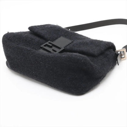 Fendi Mamma Baguette Bucket Leather Shoulder Bag — view 3